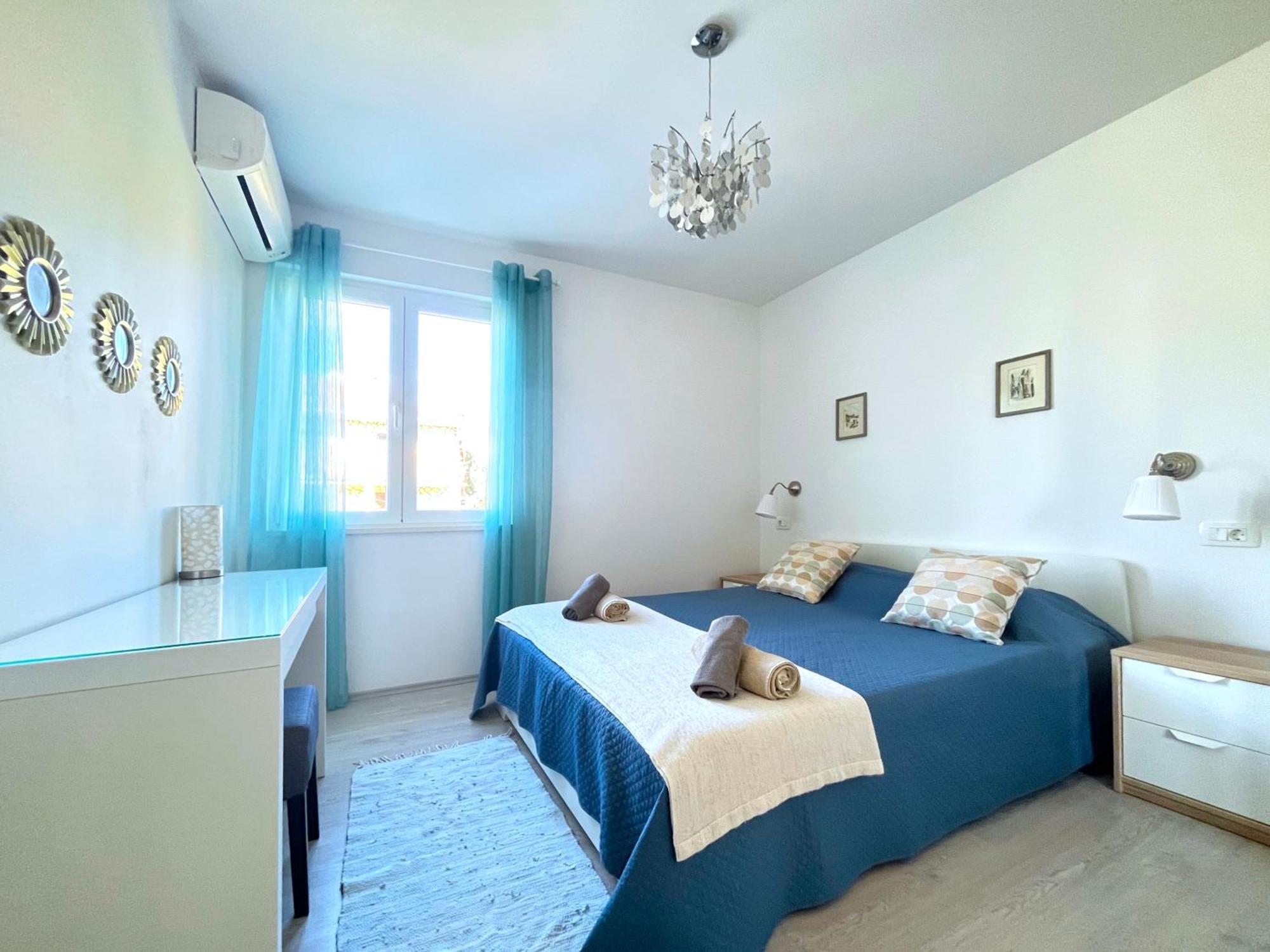 Apartments Sea & Sky Stari Grad  Rum bild