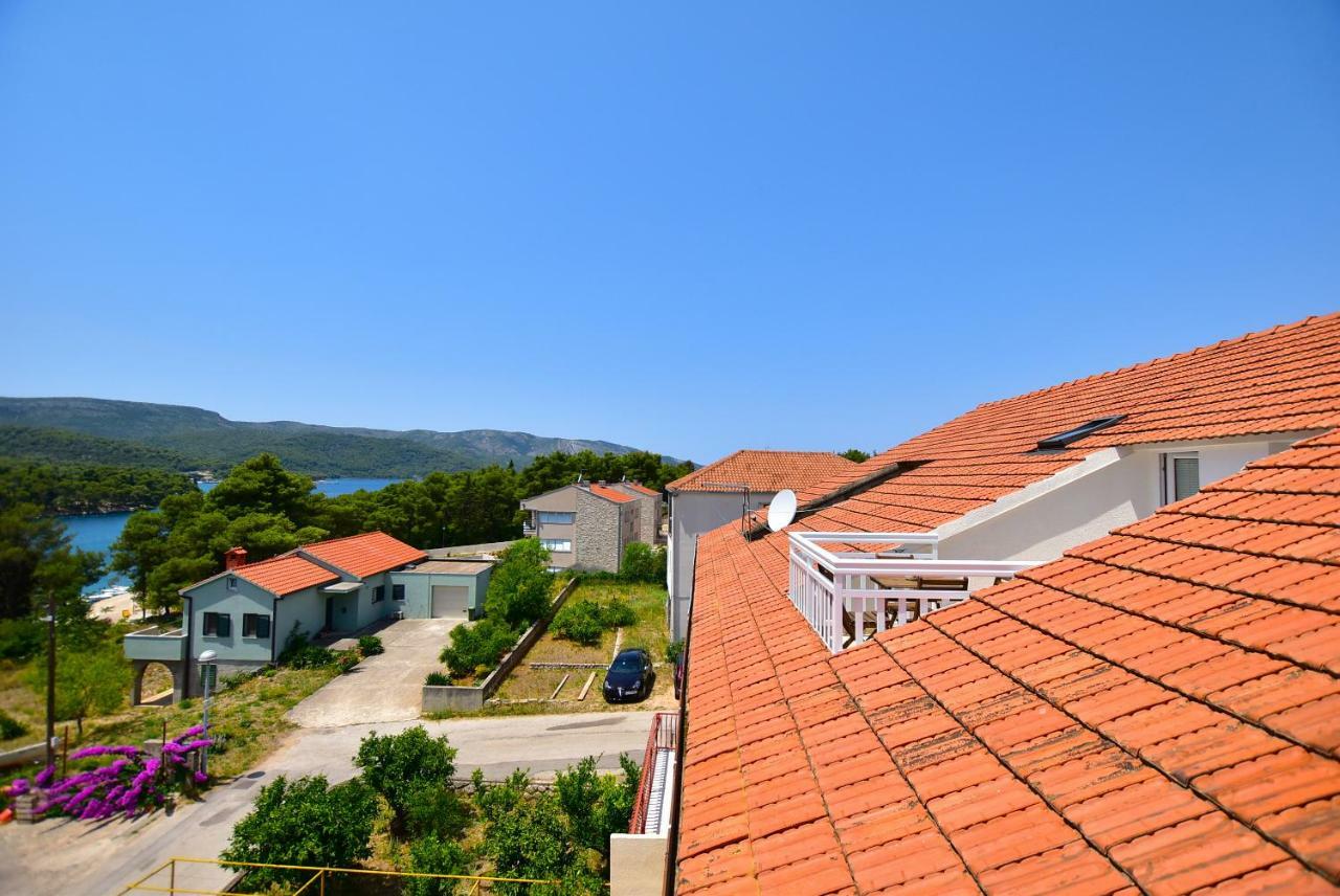 Apartments Sea & Sky Stari Grad  Exteriör bild